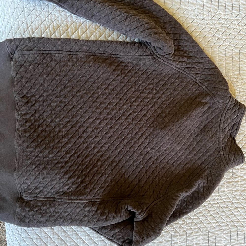 L.L. Bean Quilted Brown Pullover - Picture 4 of 6